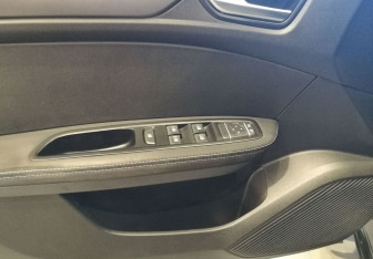 Подержанный автомобиль Renault Arkana 2019 года (17 фото)