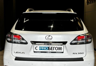 Подержанный автомобиль Lexus RX 2011 года (18 фото)