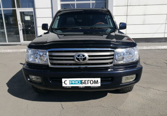 Подержанный автомобиль Toyota Land Cruiser Suv 1998 года (6 фото)