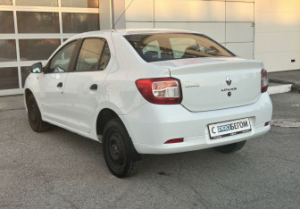 Подержанный автомобиль Renault Logan Sedan 2014 года (7 фото)