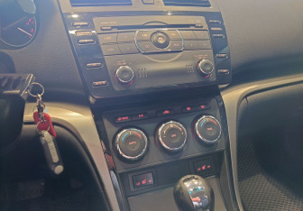 Подержанный автомобиль Mazda 6 Sedan 2012 года (14 фото)