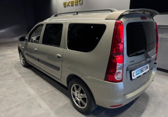 Подержанный автомобиль LADA (ВАЗ) Largus Wagon 2013 года (7 фото)