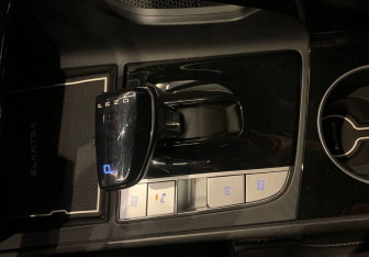 Подержанный автомобиль Hyundai Elantra Sedan 2020 года (12 фото)