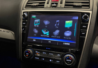 Подержанный автомобиль Subaru Levorg 2018 года (14 фото)