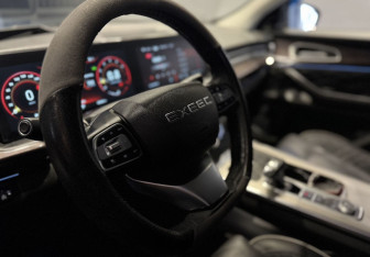 Подержанный автомобиль Exeed VX 2022 года (9 фото)