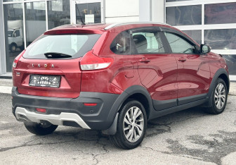 Подержанный автомобиль LADA (ВАЗ) XRAY 2021 года (7 фото)