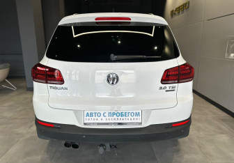 Подержанный автомобиль Volkswagen Tiguan 2013 года (6 фото)