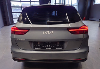 Подержанный автомобиль Kia Ceed Wagon 2021 года (6 фото)