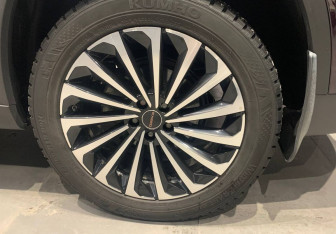 Подержанный автомобиль Exeed TXL 2022 года (12 фото)