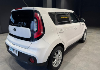 Подержанный автомобиль Kia Soul 2018 года (7 фото)