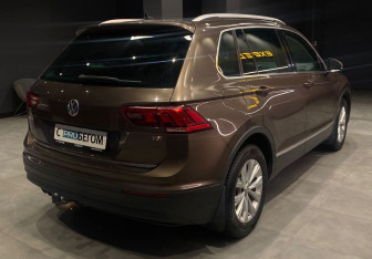 Подержанный автомобиль Volkswagen Tiguan 2017 года (7 фото)
