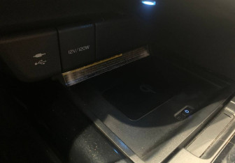 Подержанный автомобиль Toyota Camry Sedan 2020 года (16 фото)