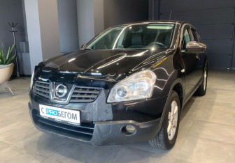 Подержанный автомобиль Nissan Qashqai 2008 года (2 фото)