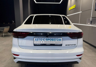 Подержанный автомобиль Geely Emgrand 2023 года (6 фото)