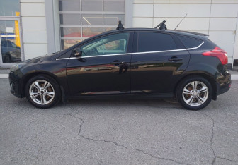 Подержанный автомобиль Ford Focus Hatchback 2011 года (3 фото)