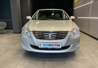 Подержанный автомобиль Toyota Premio 2007 года (3 фото)