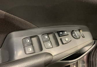 Подержанный автомобиль Hyundai Solaris Sedan 2018 года (10 фото)