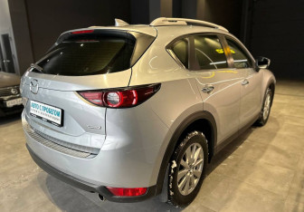 Подержанный автомобиль Mazda CX-5 2019 года (6 фото)
