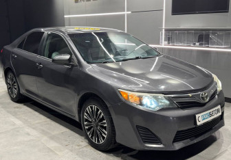 Подержанный автомобиль Toyota Camry Sedan 2013 года (2 фото)