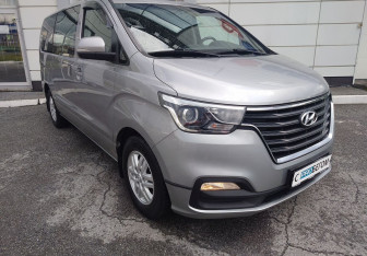 Подержанный автомобиль Hyundai H-1 2020 года (4 фото)