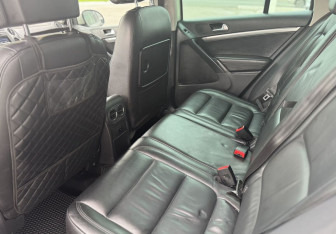 Подержанный автомобиль Volkswagen Tiguan 2012 года (11 фото)