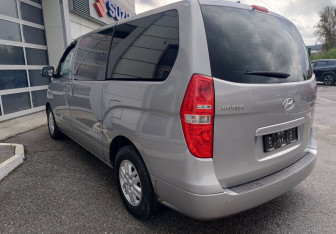 Подержанный автомобиль Hyundai H-1 2020 года (8 фото)