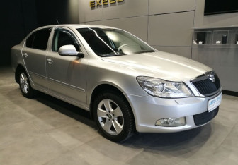 Подержанный автомобиль Skoda Octavia Liftback 2010 года (3 фото)
