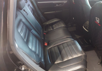 Подержанный автомобиль Honda CR-V 2020 года (11 фото)