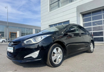 Подержанный автомобиль Hyundai i40 Sedan 2014 года (2 фото)