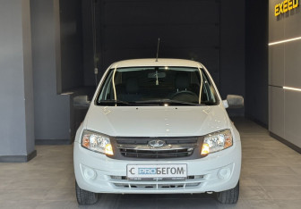 Подержанный автомобиль LADA (ВАЗ) Granta Sedan 2014 года (3 фото)