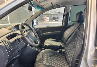 Подержанный автомобиль Hyundai Matrix 2009 года (12 фото)