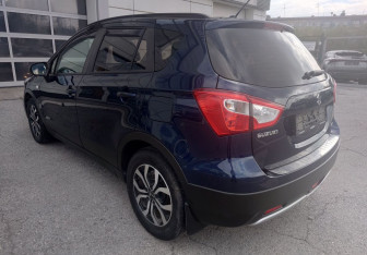 Подержанный автомобиль Suzuki SX4 Hatchback 2018 года (6 фото)