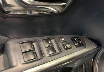 Подержанный автомобиль Mitsubishi Outlander 2008 года (7 фото)