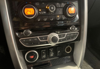 Подержанный автомобиль Renault Koleos 2012 года (8 фото)