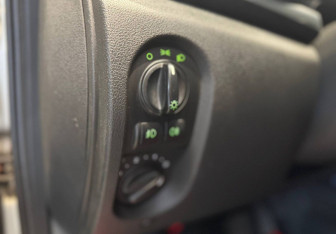 Подержанный автомобиль LADA (ВАЗ) Kalina Hatchback 2013 года (15 фото)