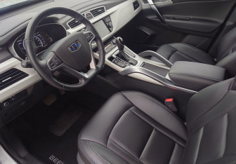 Подержанный автомобиль Geely Atlas 2021 года (15 фото)