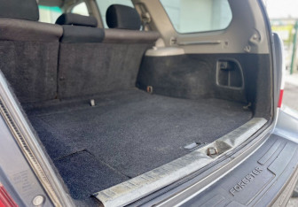 Подержанный автомобиль Subaru Forester Suv 2007 года (10 фото)