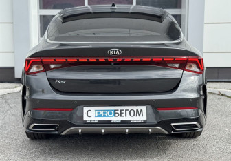 Подержанный автомобиль Kia K5 2020 года (6 фото)