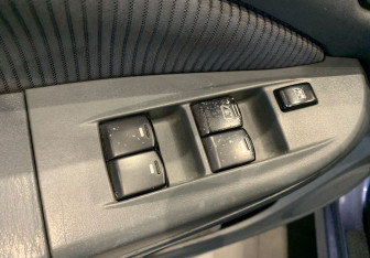 Подержанный автомобиль Nissan Almera Classic 2006 года (13 фото)