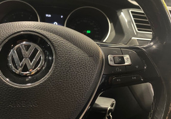 Подержанный автомобиль Volkswagen Tiguan 2017 года (13 фото)