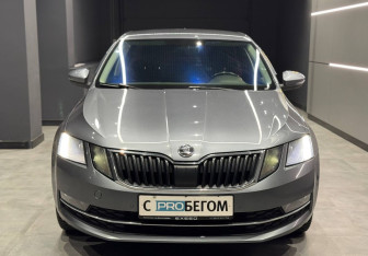 Подержанный автомобиль Skoda Octavia Liftback 2018 года (3 фото)
