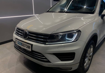 Подержанный автомобиль Volkswagen Touareg 2015 года (9 фото)