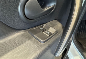 Подержанный автомобиль Renault Logan Sedan 2019 года (11 фото)