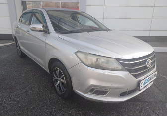 Подержанный автомобиль Lifan Solano 2016 года (6 фото)