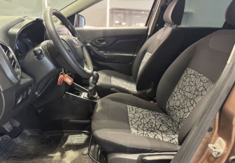 Подержанный автомобиль LADA (ВАЗ) XRAY 2018 года (10 фото)