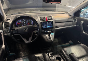 Подержанный автомобиль Honda CR-V 2008 года (8 фото)