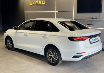 Подержанный автомобиль Geely Emgrand 2023 года (7 фото)