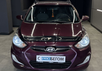 Подержанный автомобиль Hyundai Solaris Sedan 2013 года (3 фото)