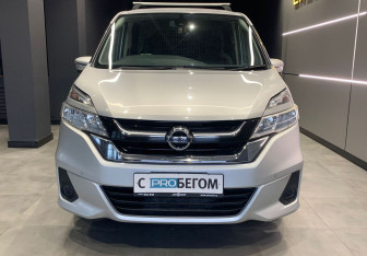 Подержанный автомобиль Nissan Serena Minivan 2017 года (3 фото)