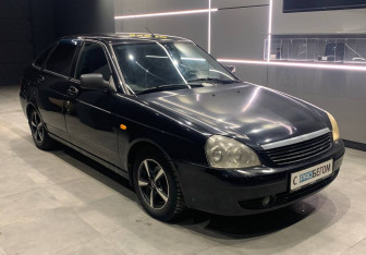 Подержанный автомобиль LADA (ВАЗ) Priora Hatchback 2010 года (2 фото)